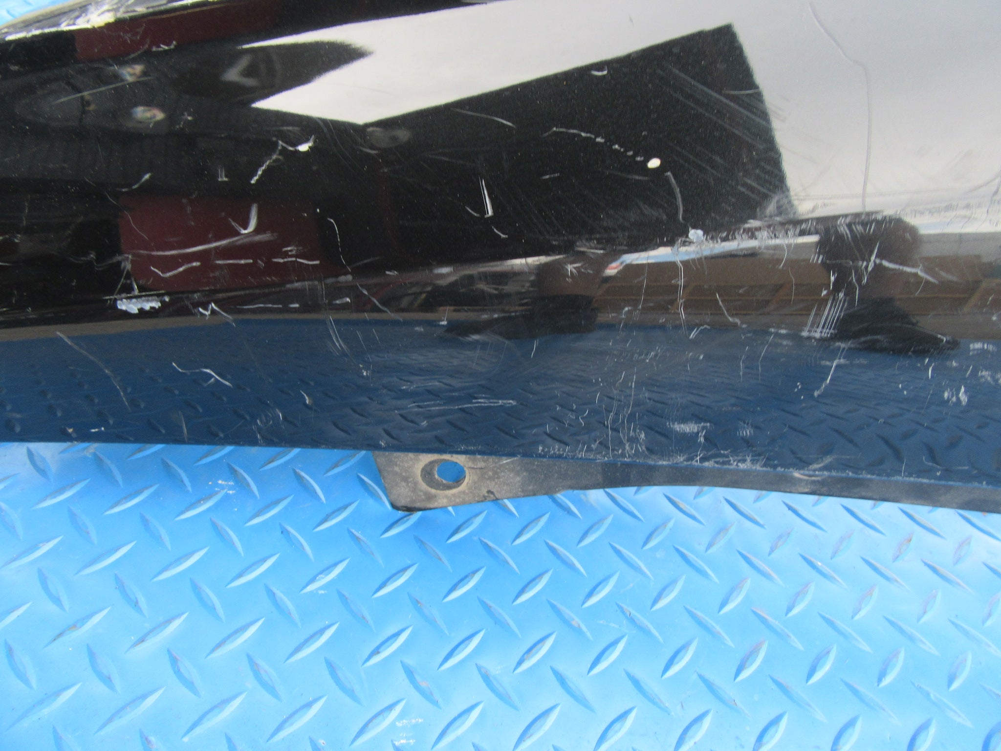 Bentley Continental Flying Spur left fender #2289