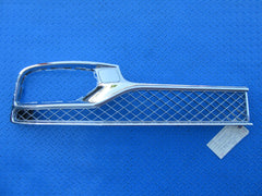 Bentley Continental Flying Spur right front bumper grille chrome #2103