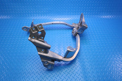 Bentley Bentayga right headlight cross support bracket #12667