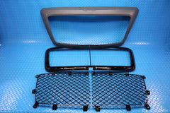 Bentley Bentayga front center grille surround & black trim #12378