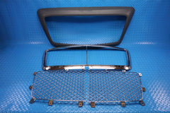 Bentley Bentayga front center grille surround & chrome trim #12377