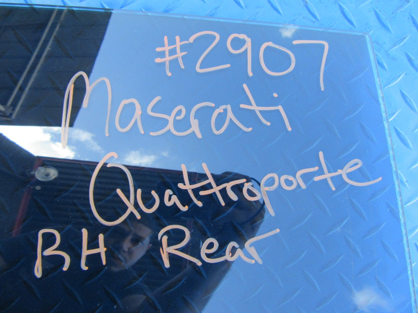 Maserati Quattroporte right rear door glass window #2907