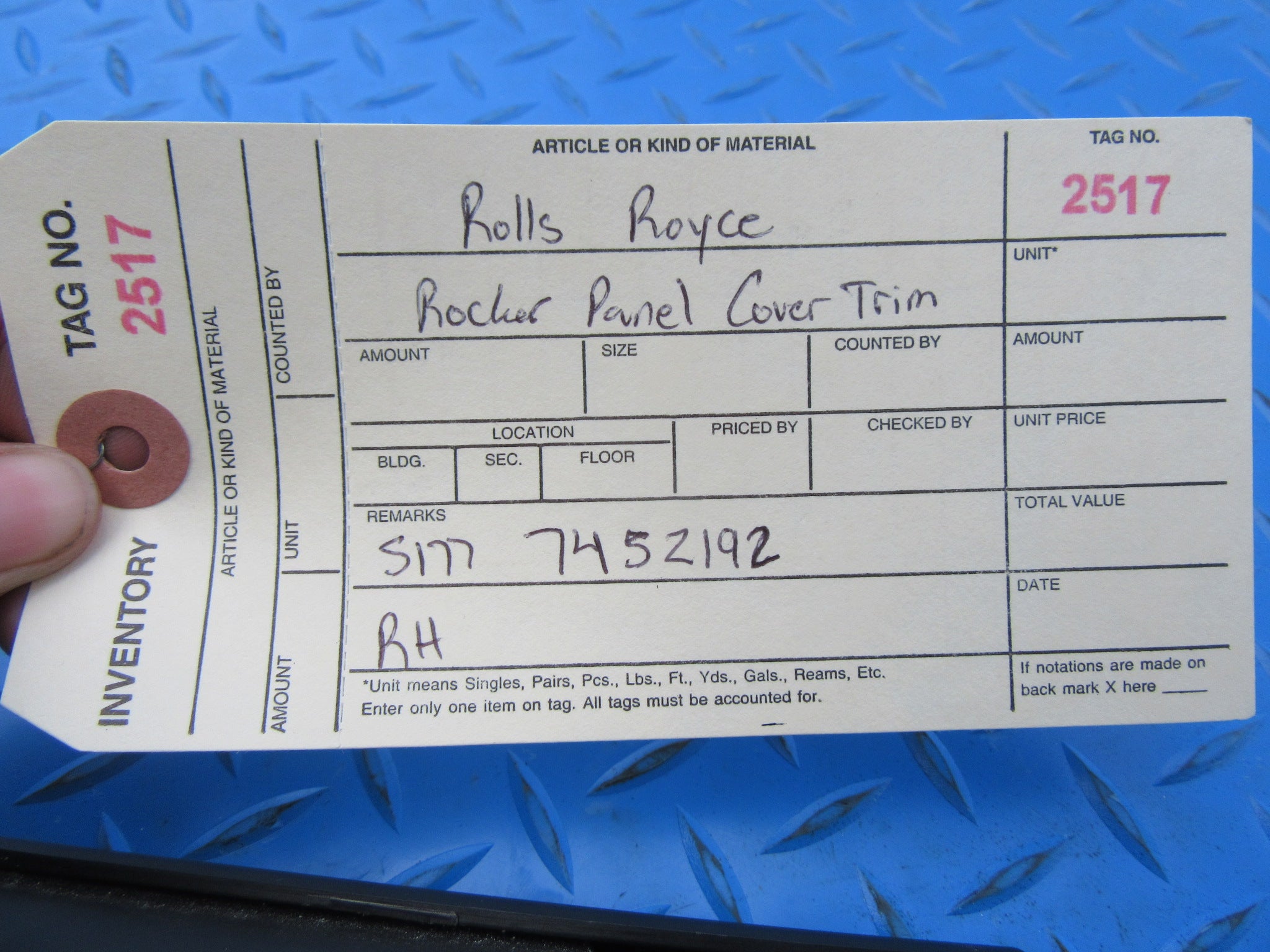 Rolls Royce Cullinan right rocker panel cover trim #2517