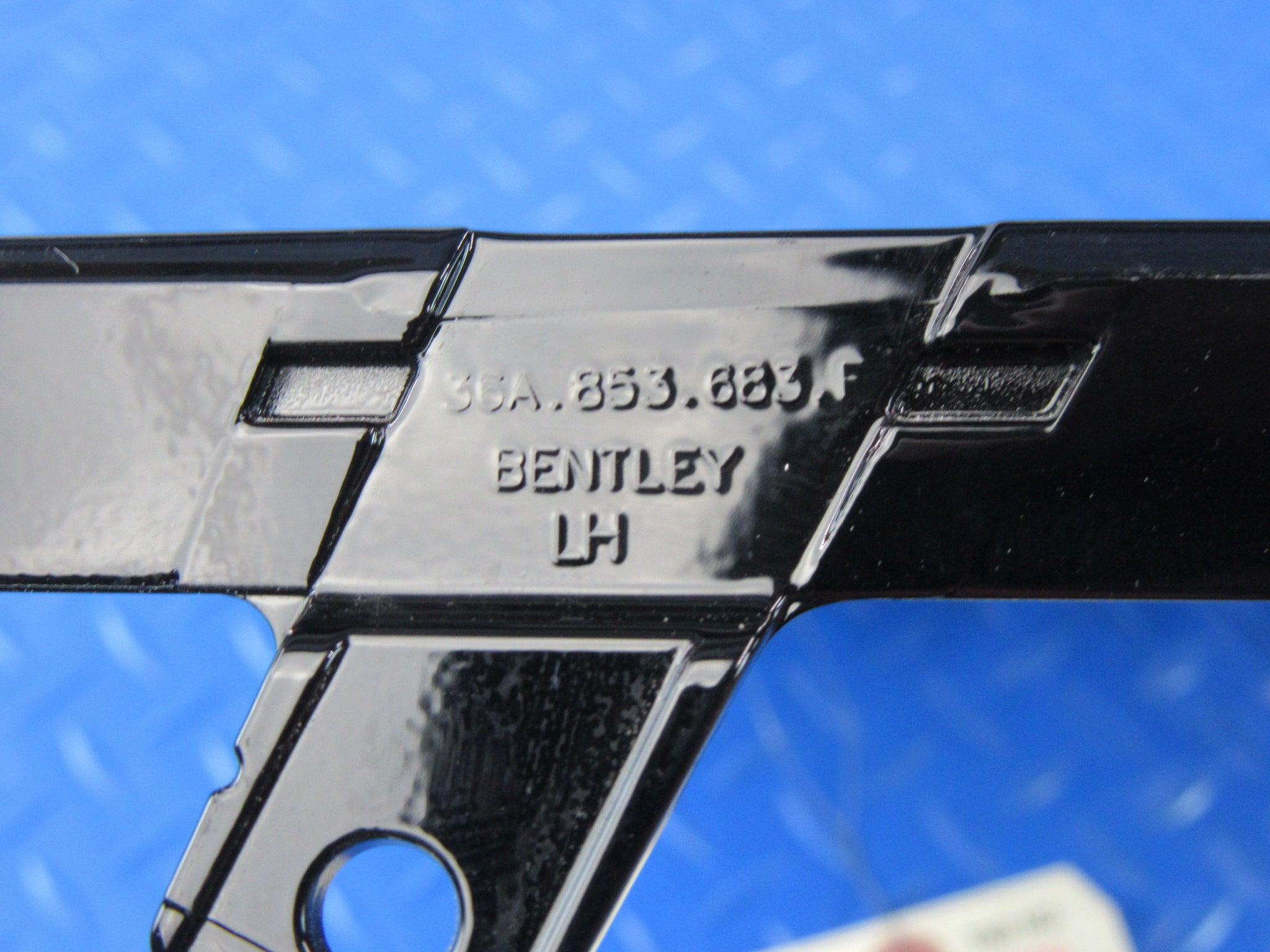 Bentley Bentayga left front radiator grille insert black NEW OEM #2478