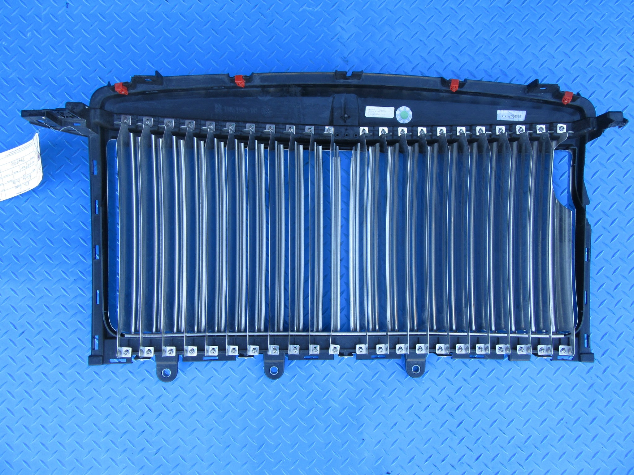 Rolls Royce Cullinan radiator grille assembly DAMAGED #2473