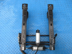 Maserati Quattroporte left seat lifter track #5710