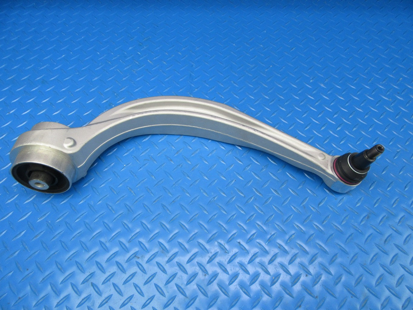 Bentley Bentayga lower control arms left & right TopEuro #9145