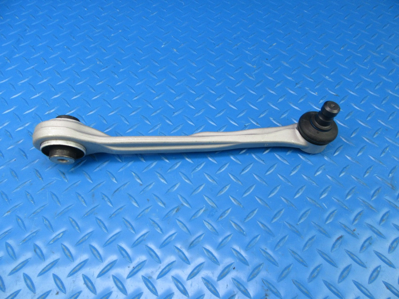 Bentley Bentayga right lower & upper control arms TopEuro #9136