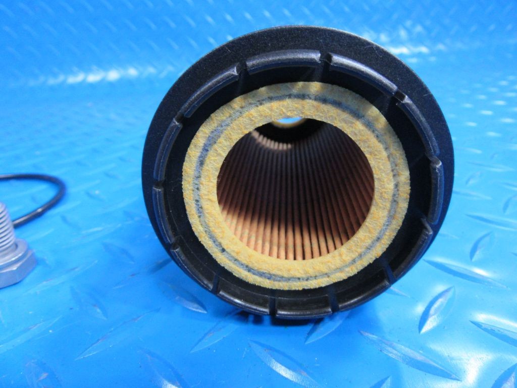 Bentley Continental Gt Gtc Flying Spur oil filter plus drain plug #6713