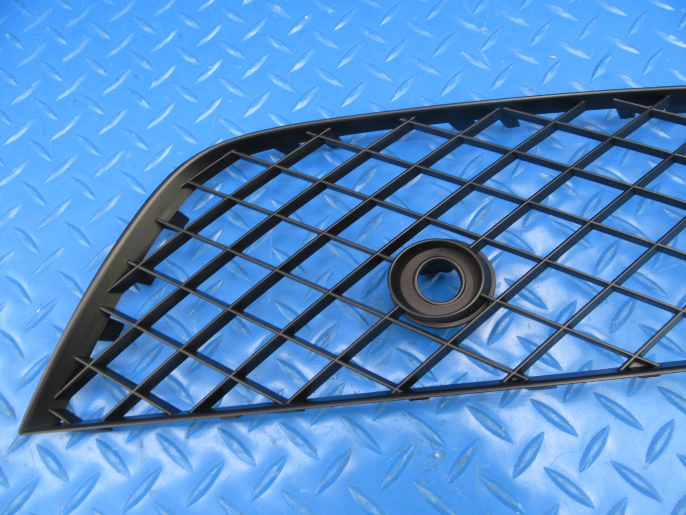 Bentley Continental Gt Gtc S V8 front bumper right grille #9178