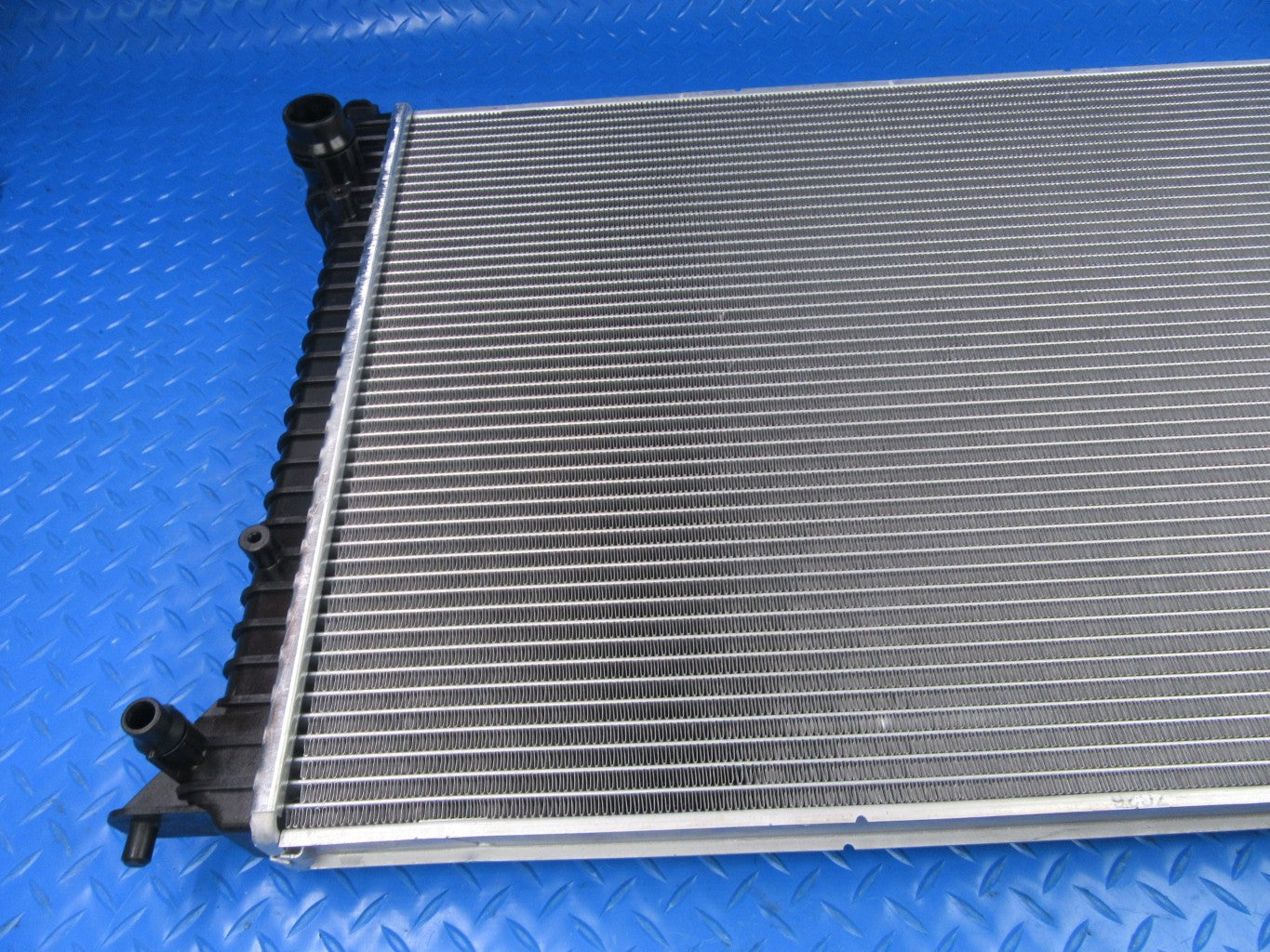 Bentley Continental Gt Gtc Flying Spur radiator w12 6.0 #90766 wholesale