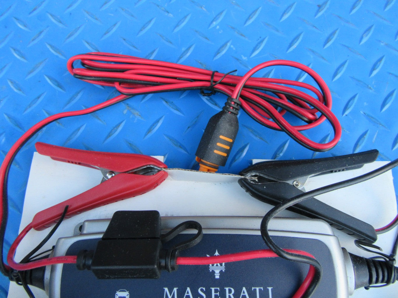 Maserati Ghibli Quattroporte Levante GranTurismo GranCabrio battery charger NEW OEM #0627