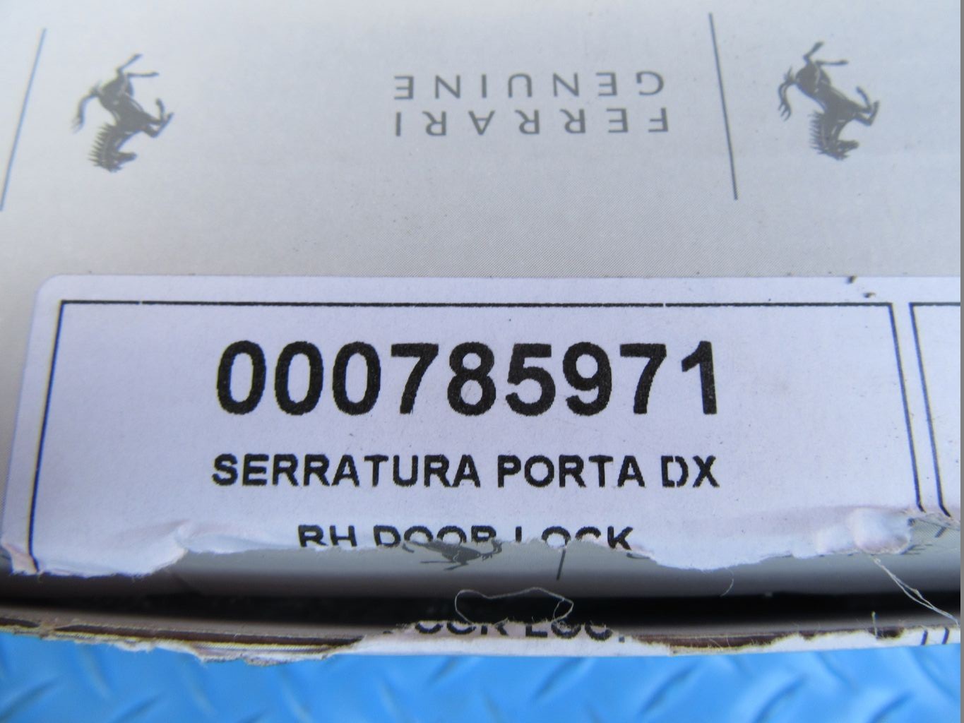 Ferrari 458 Speciale 812 Superfast California right door lock latch #6985