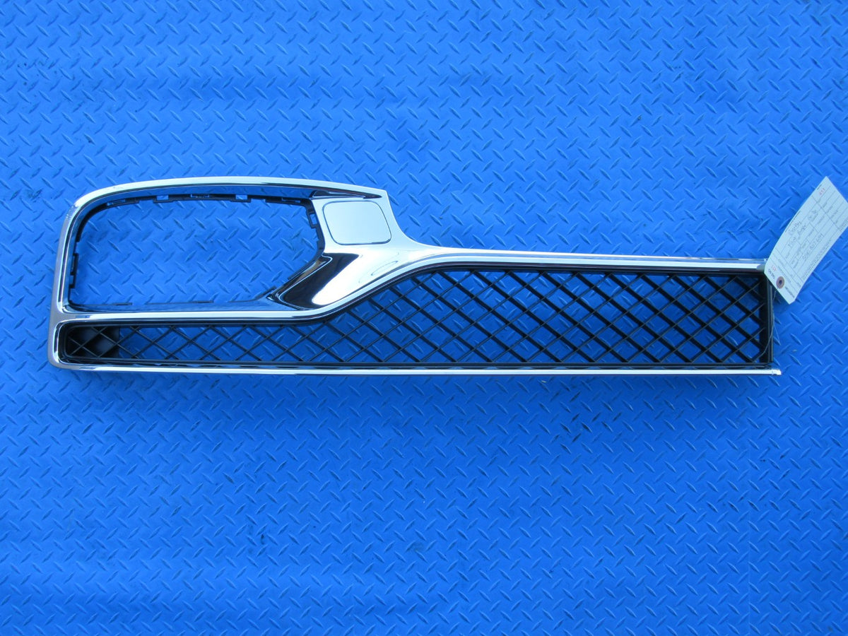 Bentley Continental Flying Spur right front bumper grille NEW OEM #0411