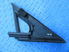 Bentley Mulsanne left front door vent glass #0378