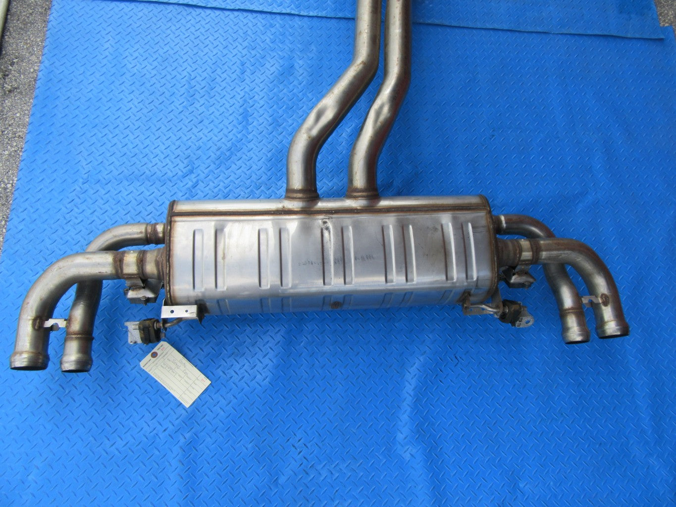 Bentley Bentayga exhaust muffler pipes #0317