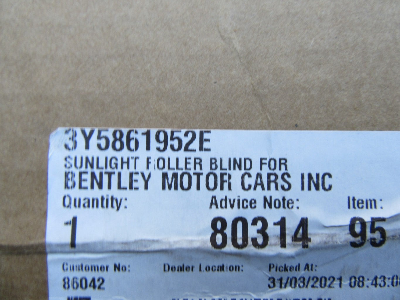 Bentley Mulsanne right rear electric door sunshader #0319