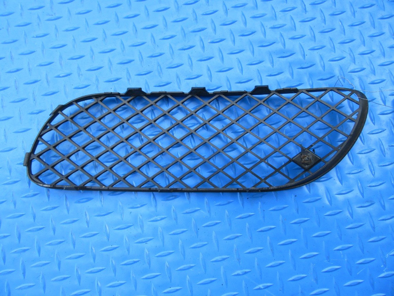 Bentley Continental GT GTC front bumper right grille #0249
