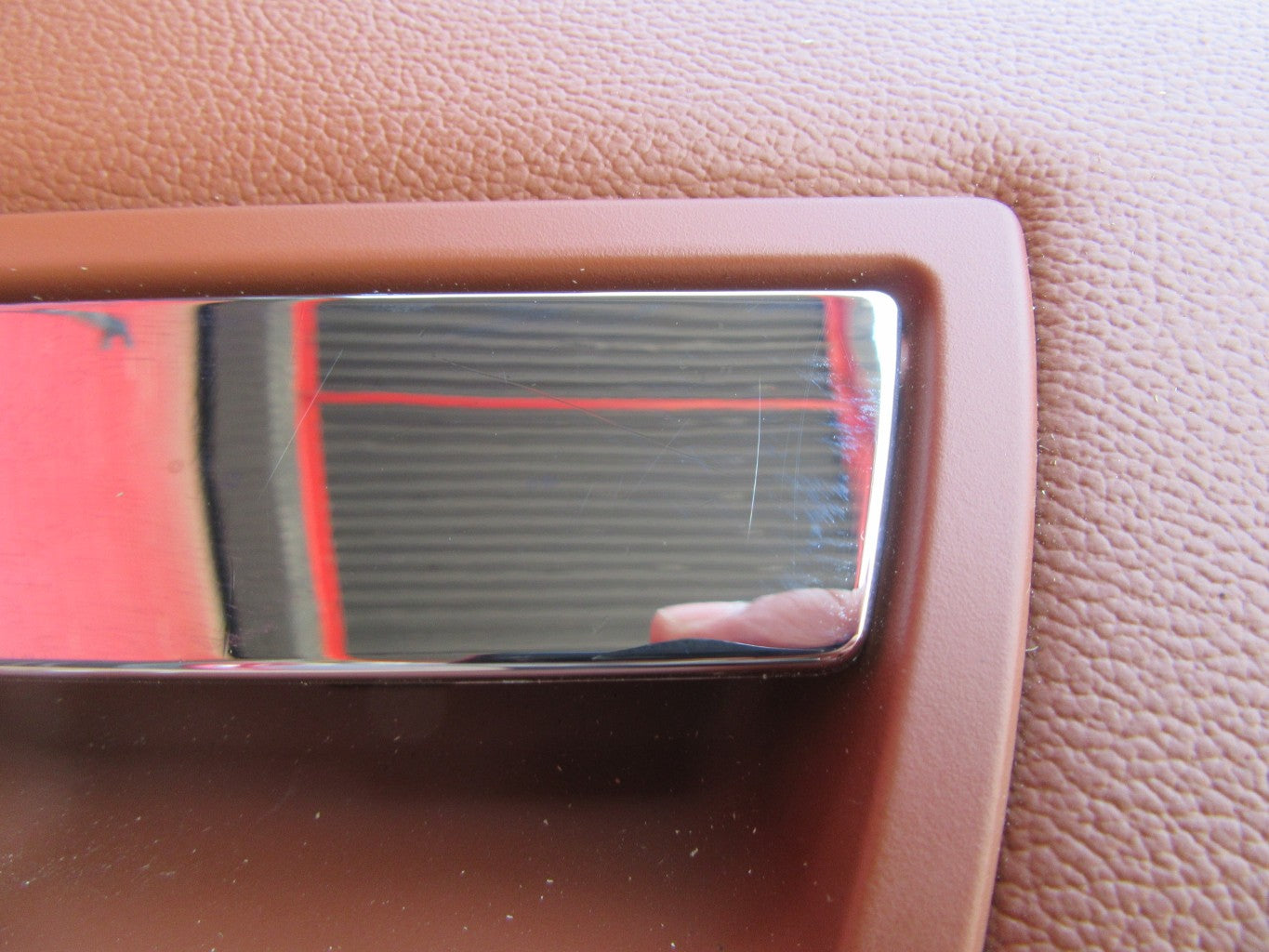 Maserati Quattroporte glove compartment box brown #0226
