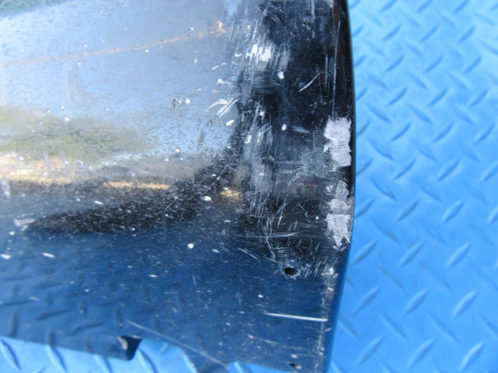 Maserati Quattroporte left driver side skirt rocker panel #8325