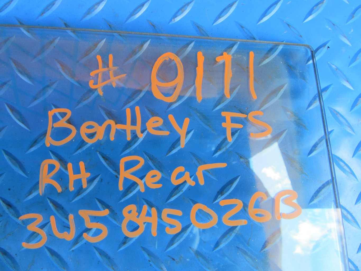 Bentley Continental Flying Spur right rear door glass #0111