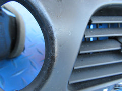 Maserati GranTurismo GranCabrio dashboard center air vent #0134