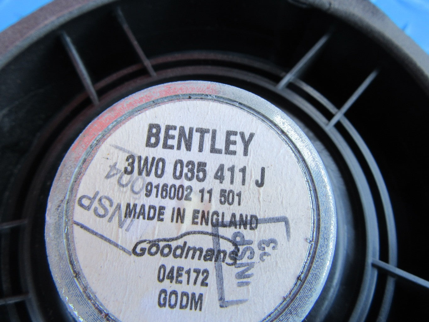 Bentley Continental GT Gtc right or leftdoor speaker #0132