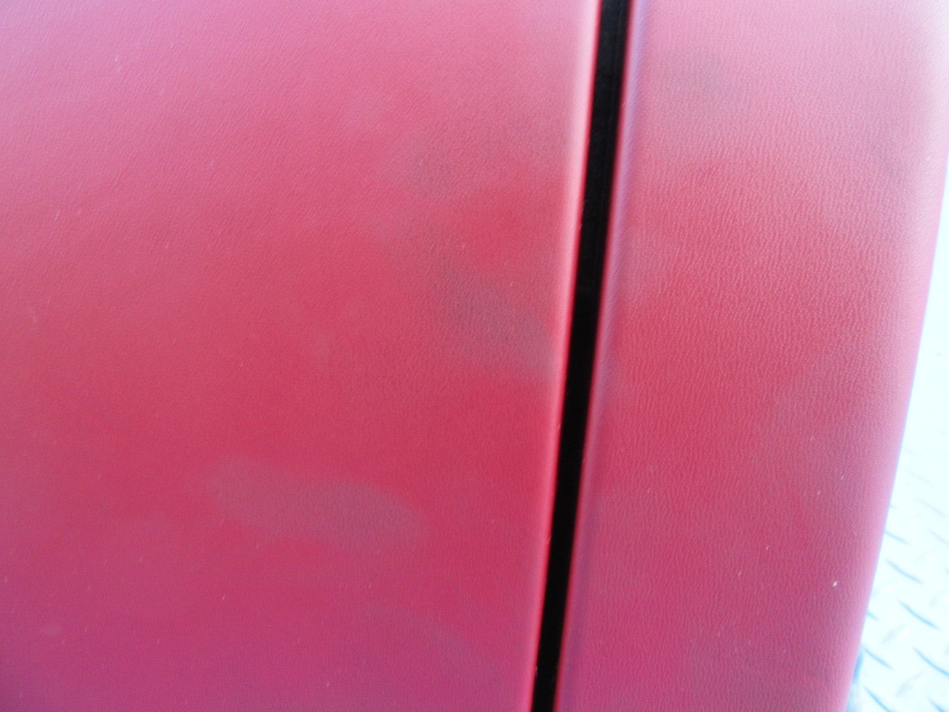Maserati Quattroporte dash dashboard red black