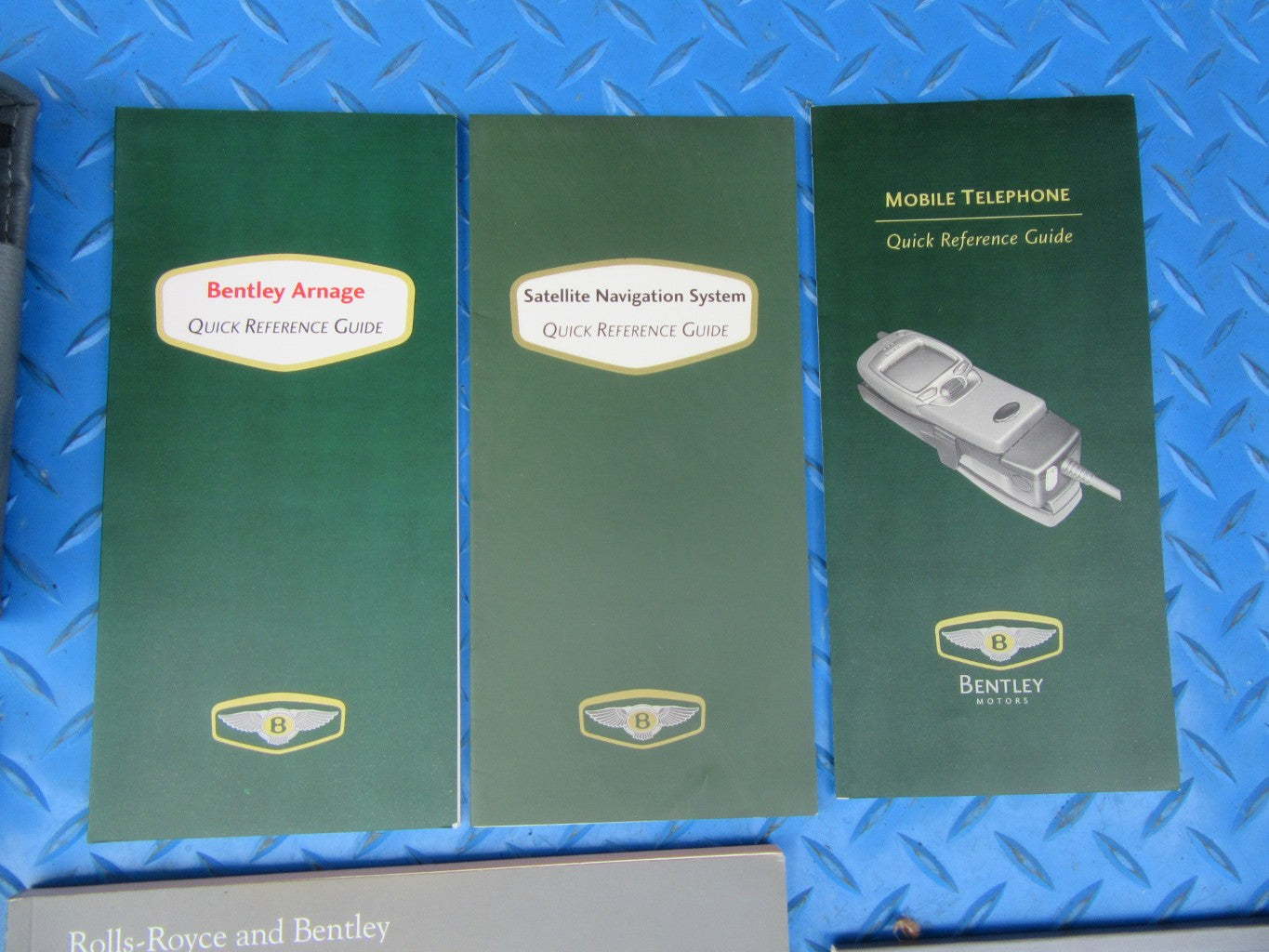 Bentley Arnage warranty information service record books handbooks pouch #0109