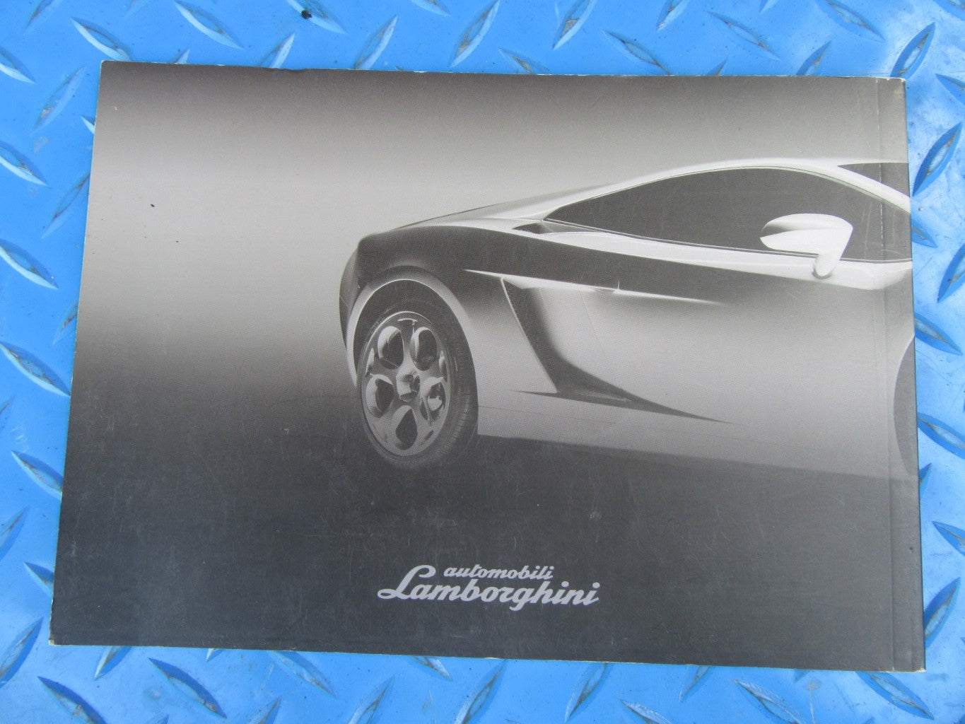 Lamborghini Gallardo warranty and scheduled maintenance plan booklet #2987