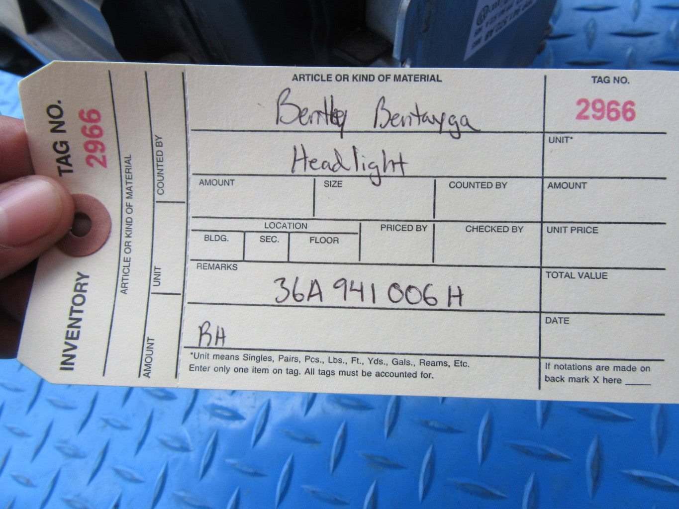 Bentley Bentayga right headlight #2966