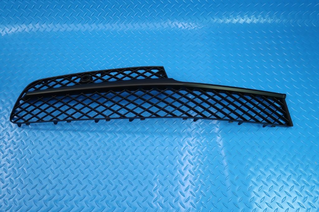 Bentley Continental Flying Spur front bumper black grille left & right #9886