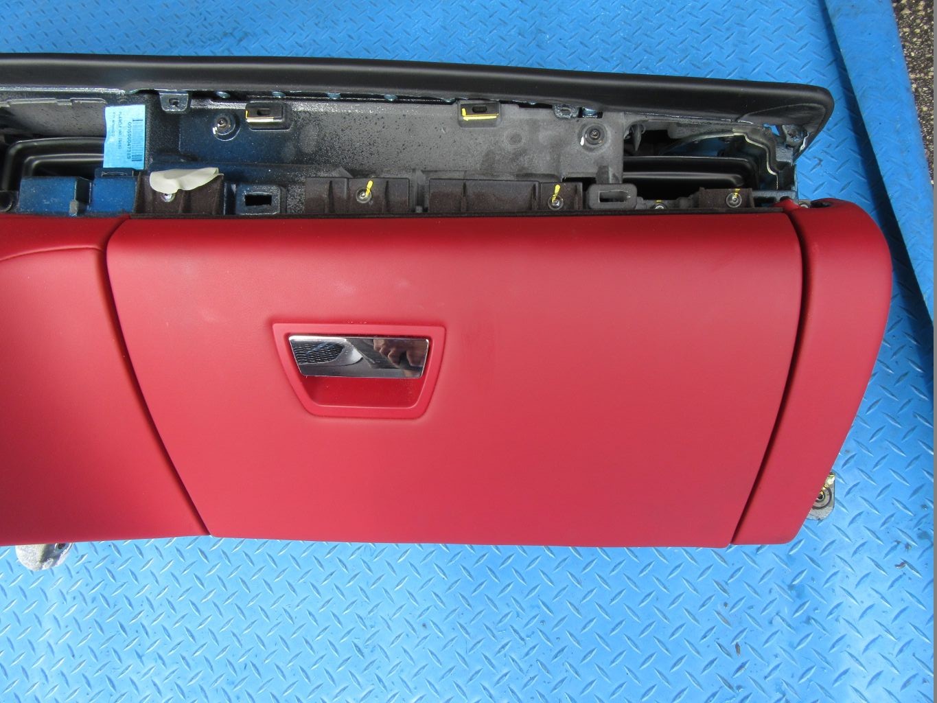 Maserati Quattroporte dash dashboard black red #8588