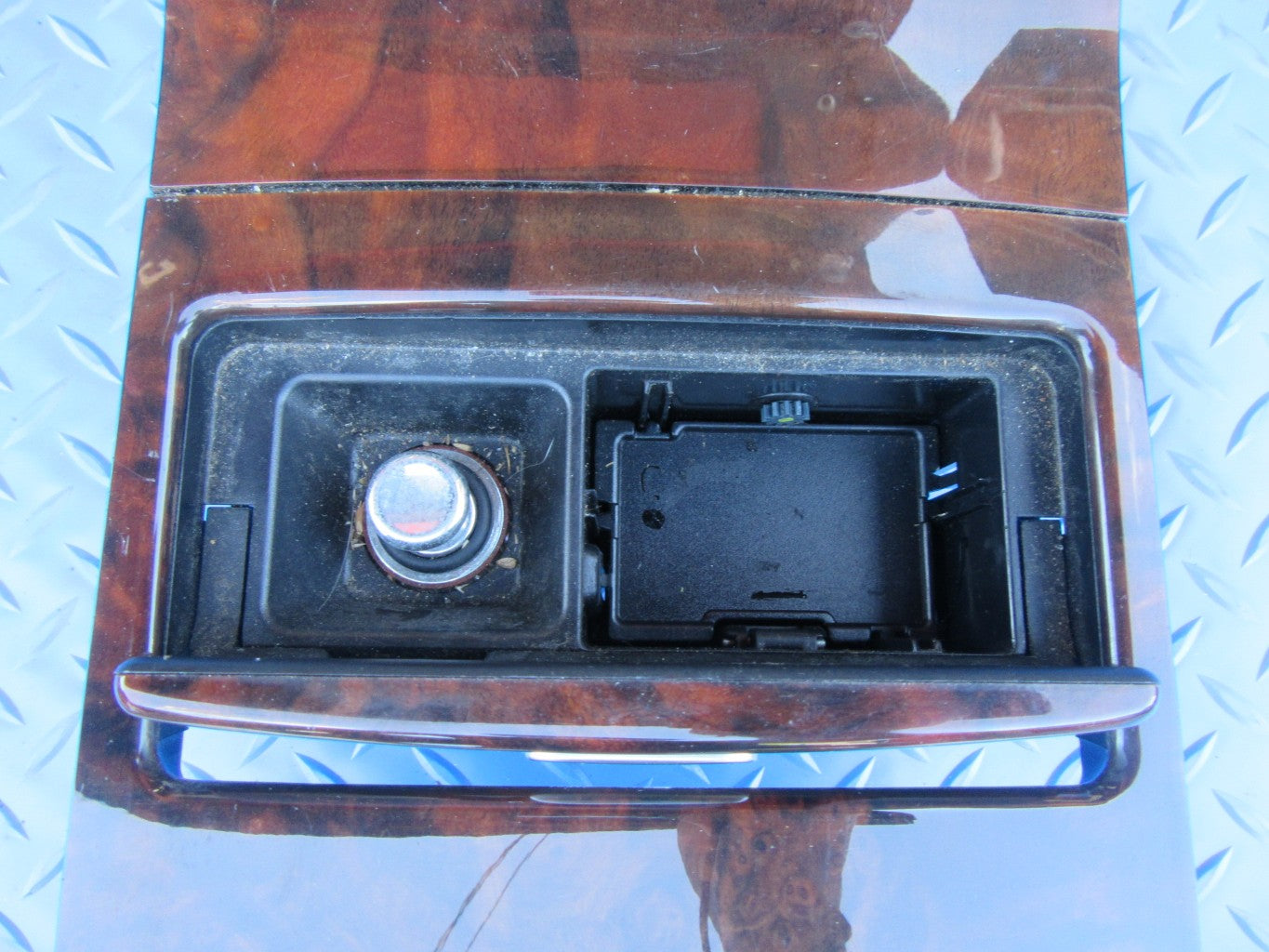 Bentley Continental GT rear woodgrain center console with vents #1777