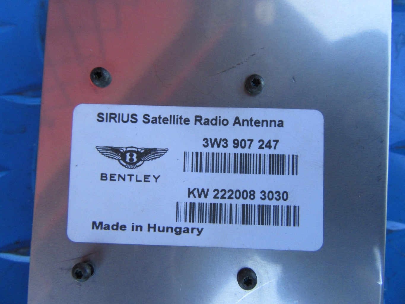 Bentley Continental GT Sirius satellite radio antenna NEW #2848