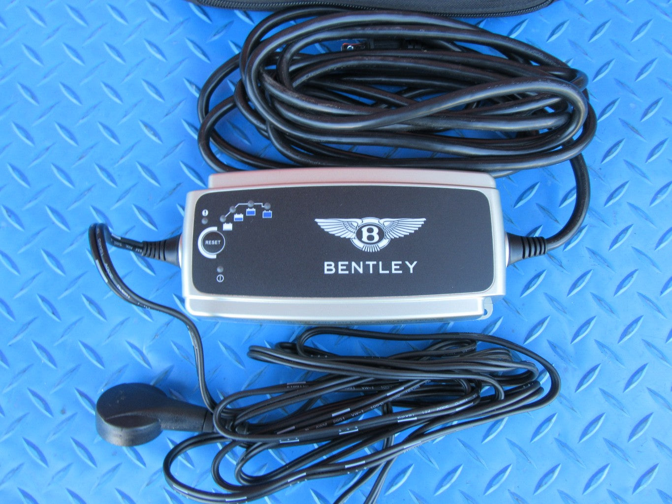 Bentley Continental Flying Spur GT GTC battery charger maintainer #2850