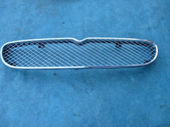 Maserati 4200 Grandsport Coupe Spyder front bumper grille 3963