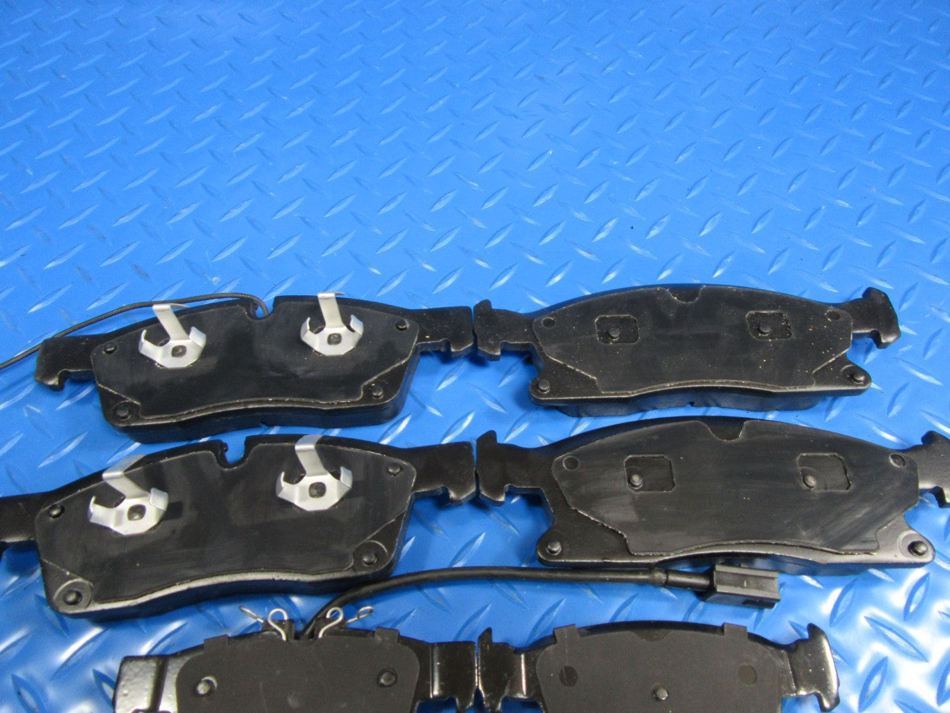 Maserati Levante Base front rear brake pads brakes kit PREMIUM QUALITY #6599