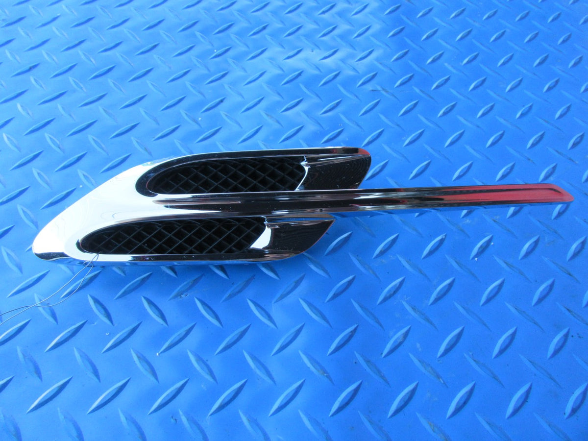 Bentley Continental GT GTC right fender air vent grille #2708