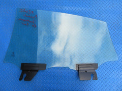 Maserati Quattroporte right rear door window glass #2682