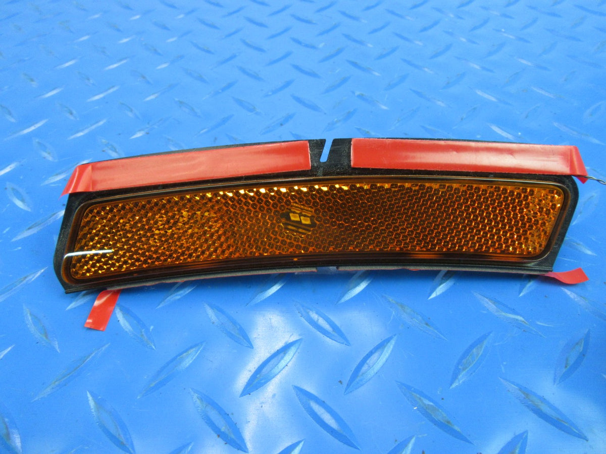 Bentley Bentayga front right side marker light NEW #2555