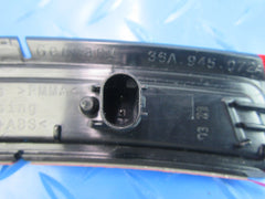 Bentley Bentayga right front side marker light NEW #2556