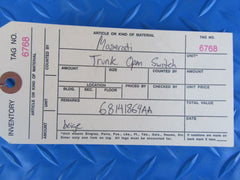 Maserati Ghibli Quattroporte trunk open switch beige #6768