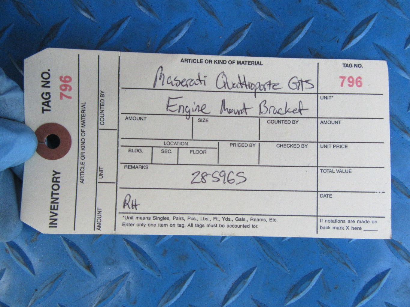 Maserati Quattroporte GTS right engine mount #0796