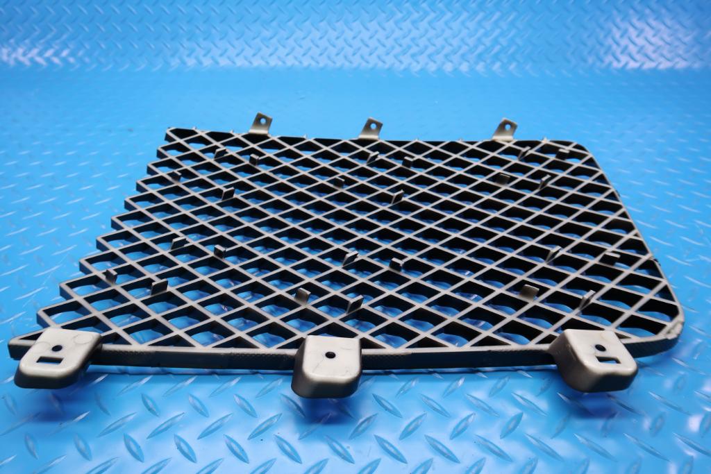 Bentley Bentayga front right black grille insert #12436