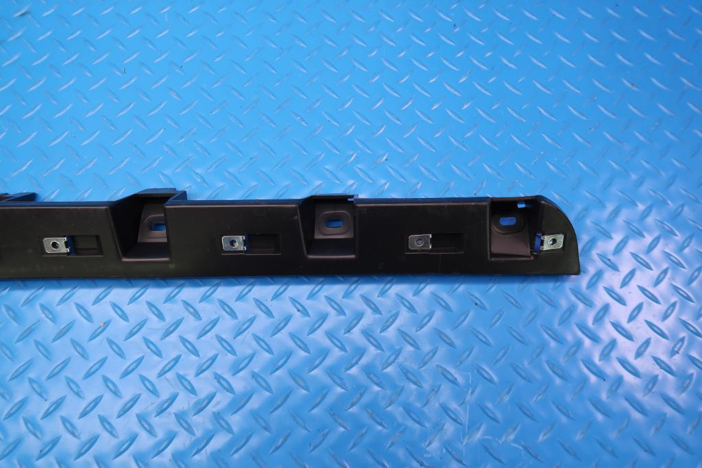 Bentley Continental Gtc Gt grille surround mount bracket striker plate #12984