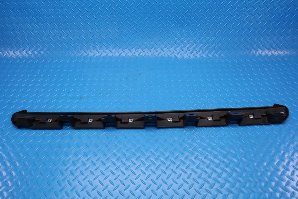 Bentley Continental Gtc Gt grille surround mount bracket striker plate #12984