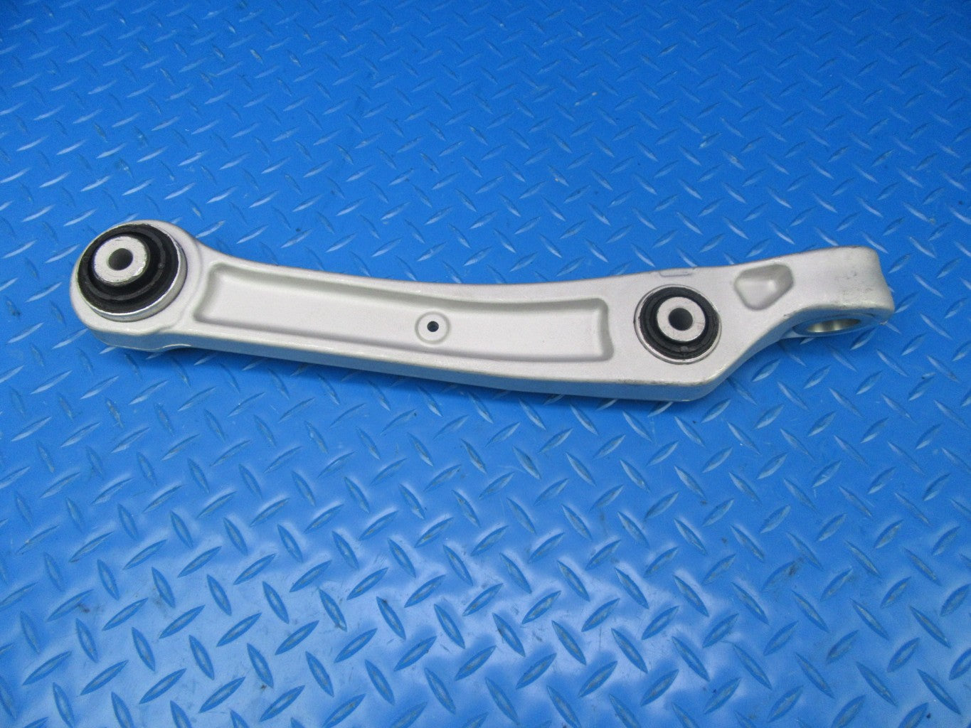 Bentley Bentayga right lower & upper control arms TopEuro #9136