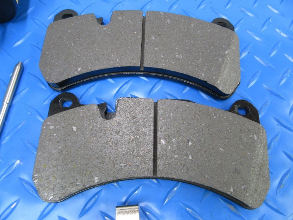 Maserati Ghibli S Sq4 Quattroporte front rear brake pads + oil filter #7794