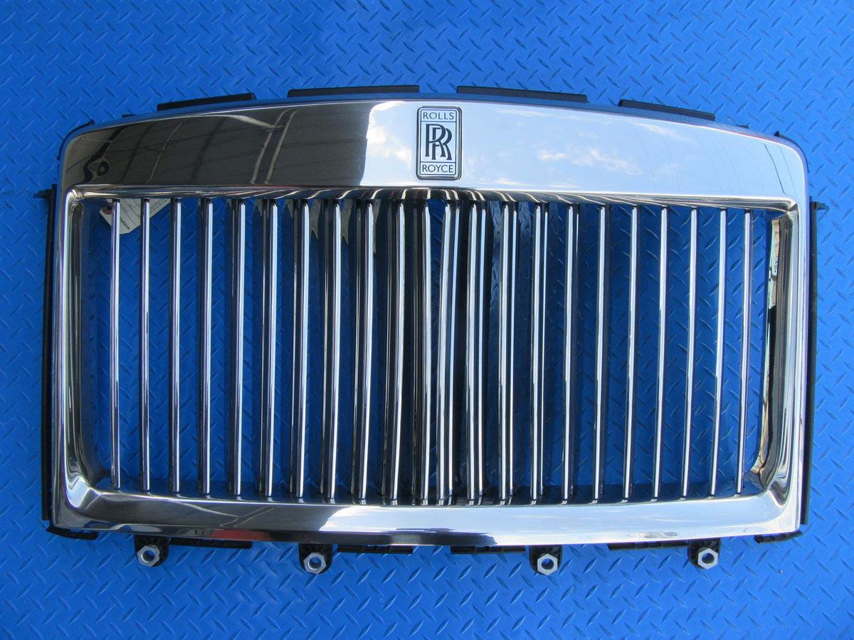 Rolls Royce Cullinan radiator grille #2256